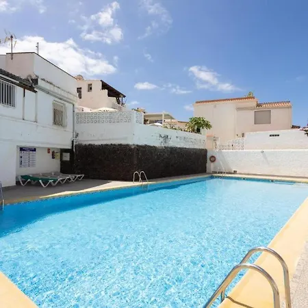 Sun Relax Urbania Адехе